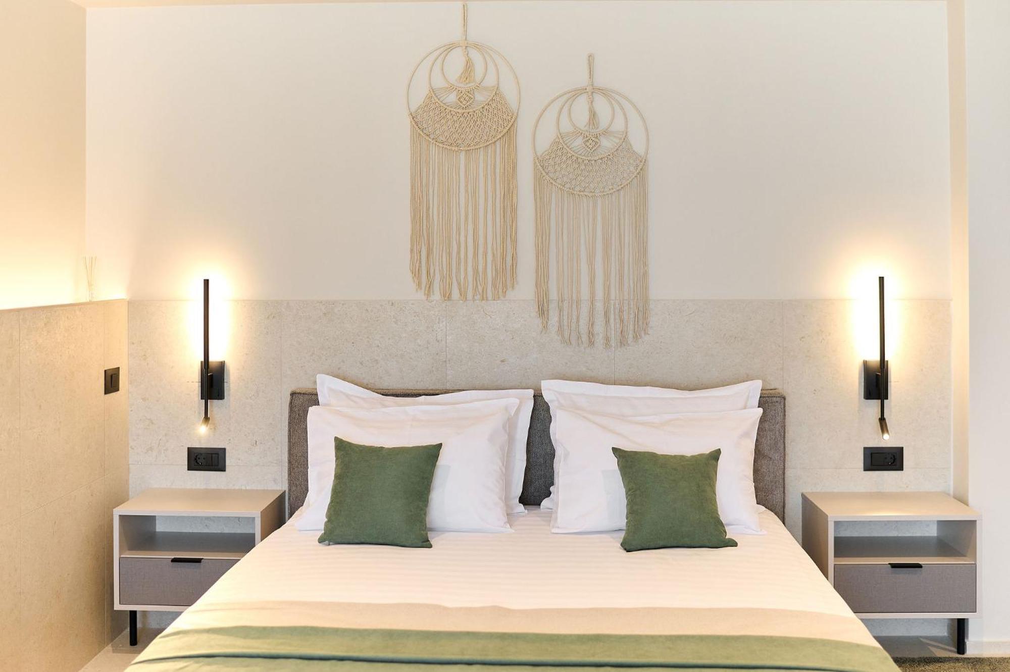 Alezzi Infinity Aparthotel & Spa Navodari Ngoại thất bức ảnh